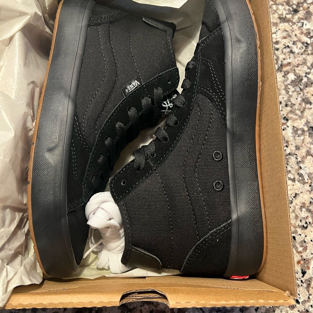 Women’s Vans The Lizzie Suede High Top Skate Shoes in Fatigue Black - Picture 7 of 10